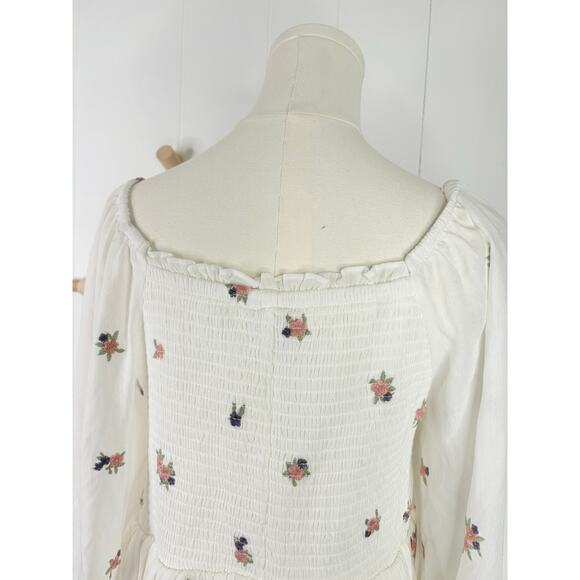 Torrid Floral Embroidered Smocked Crop Top Size Large Long Sleeve Peplum Blouse - Picture 10 of 12